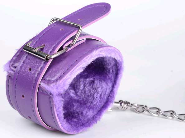ชุดโซ่แซ่กุญแจมือ (สีม่วง) อุปกรณ์เสริม bondage สำหรับคู่รัก แข็งแรงทนทาน ทำความสะอาดง่าย ช่วยเพิ่มรสชาติ กระตุ้นอารมณ์ ให้ความสุข สนุกขณะร่วม ได้ทุกโอกาส